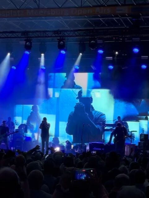 Fury in the Slaughterhouse in Meersburg am Bodensee #livevisuals @haegar_live #showlights @jens_lindschau #ontour @furyintheslaughterhouse